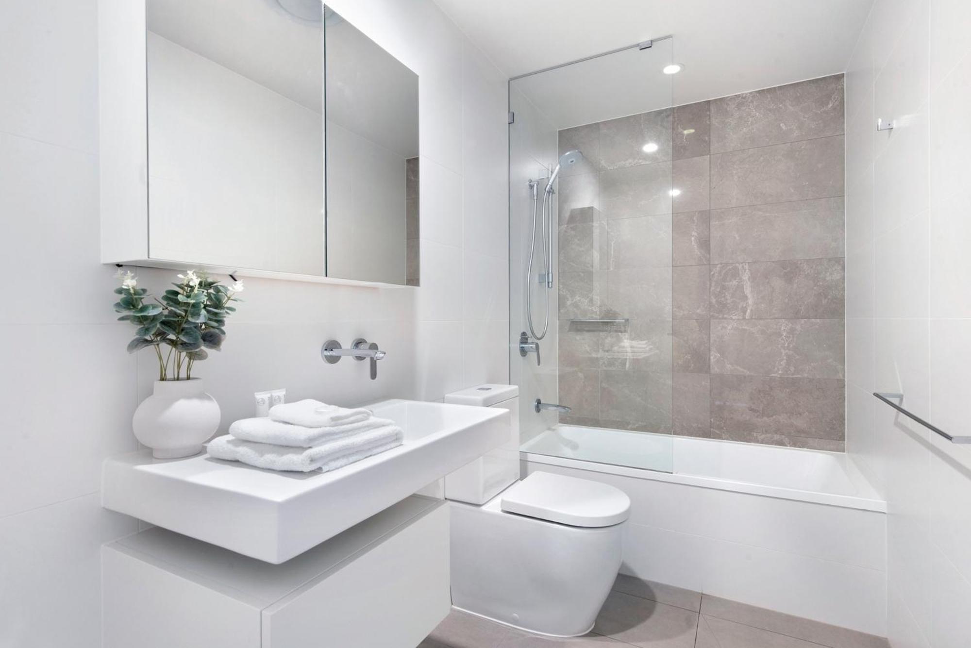 Ruby Building - Self Contained, Privately Managed Apartment Gold Coast
