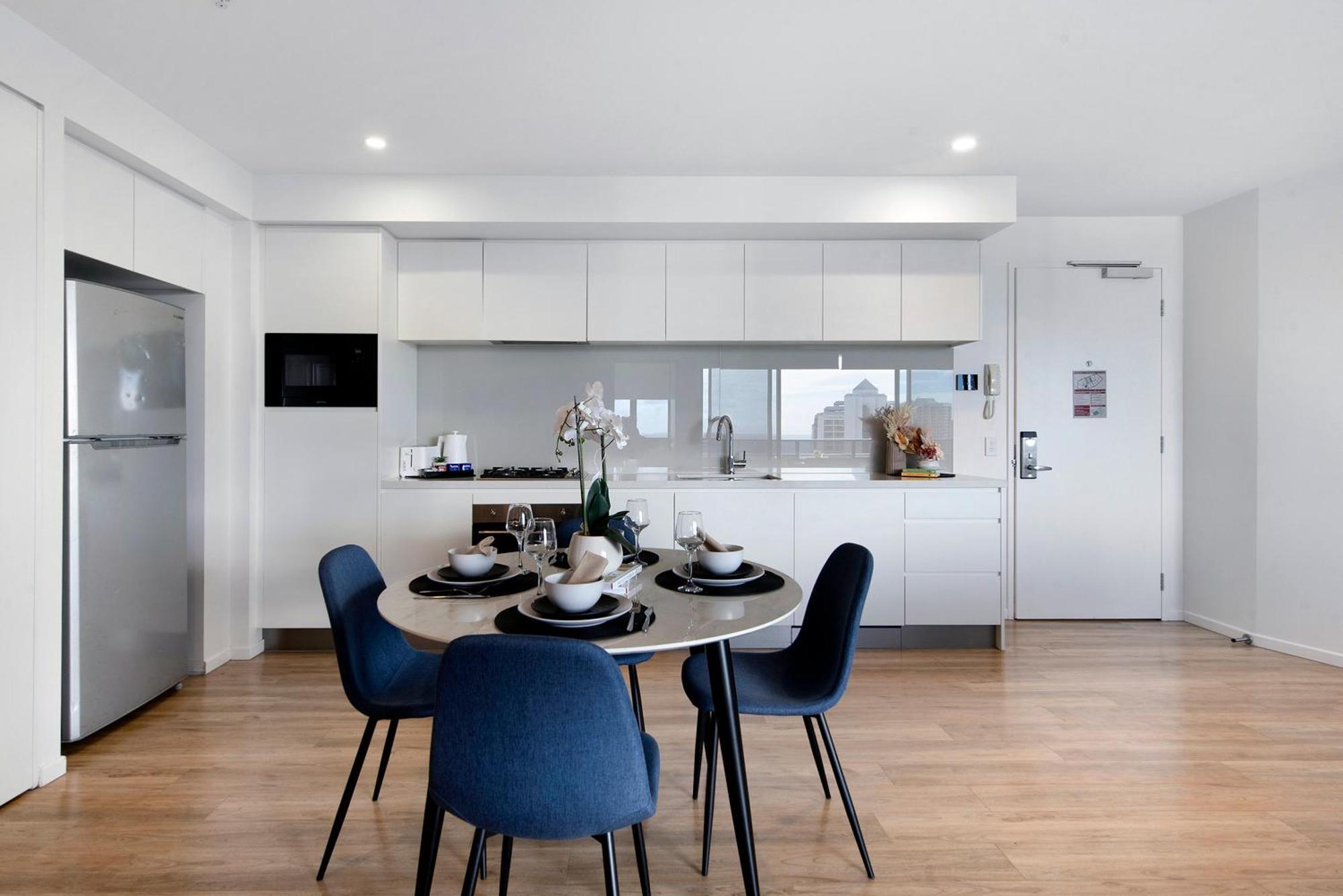 Apartment Ruby Building - Self Contained, Privately Managed Gold Coast
