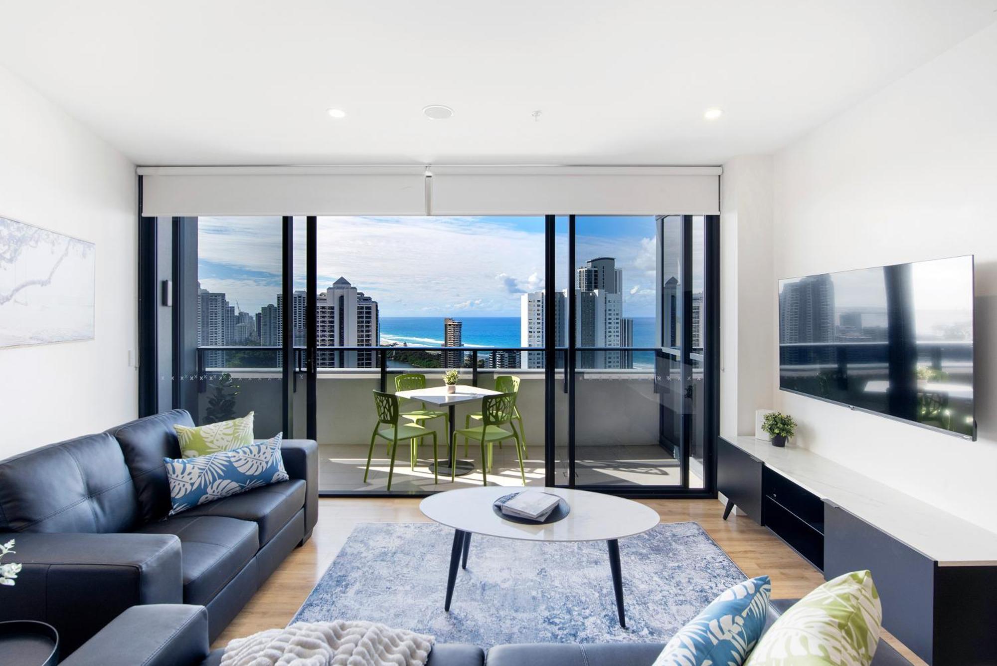 Ruby Building - Self Contained, Privately Managed * Gold Coast